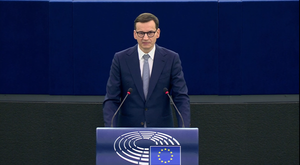 De Poolse premier Mateusz Morawiecki in het Europees Parlement (Beeld: EP)